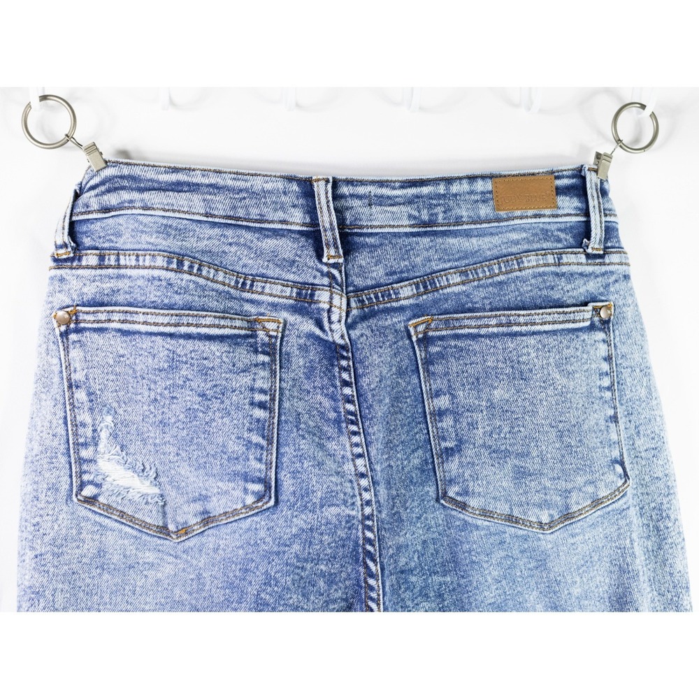 Judy Blue Boyfriend Fit Distressed Acid Wash Jeans Light Blue Size 13/31 JBB8281 - Picture 7 of 7